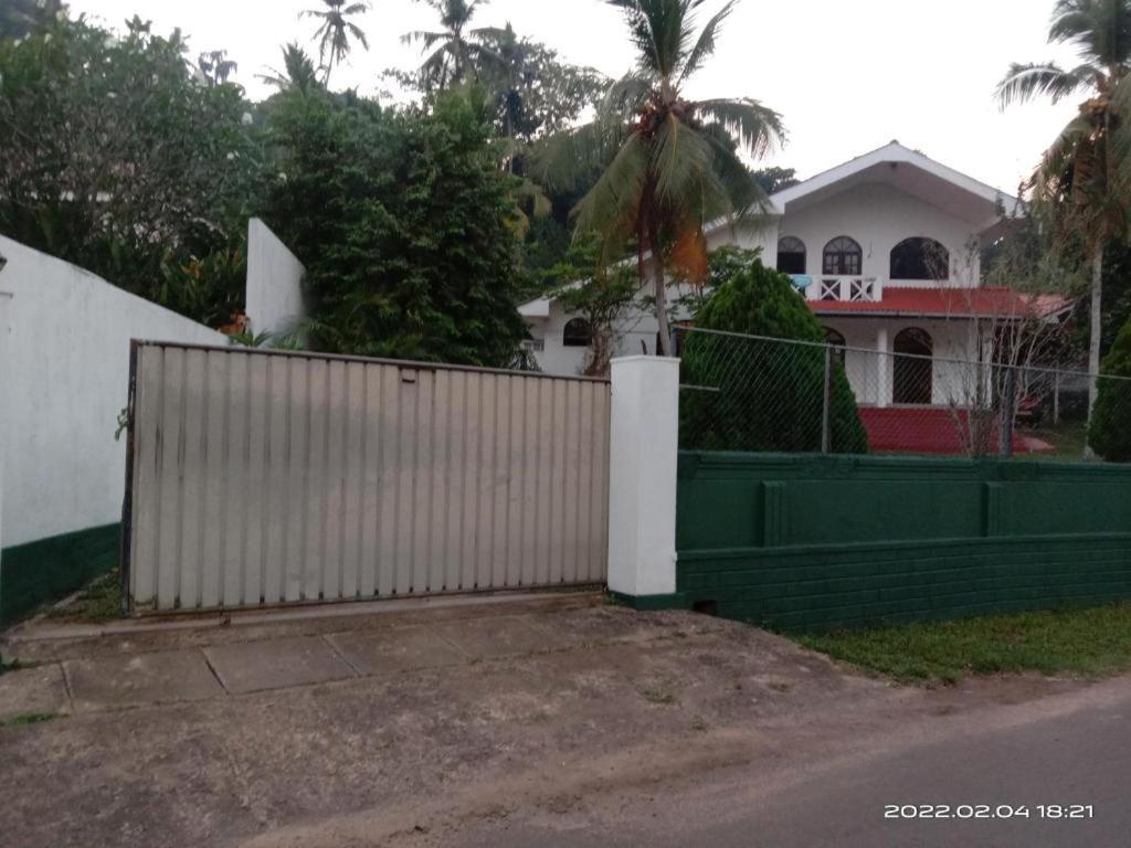 Unawatuna White Villa Eksteriør bilde